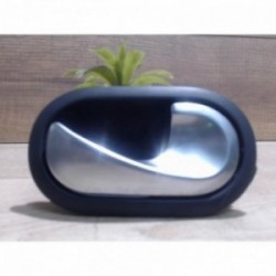 Poignee interieur avant...