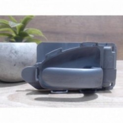 Poignee interieur avant...