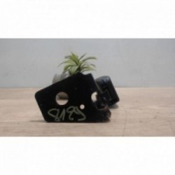 Attache ceinture arriere...