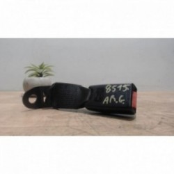 Attache ceinture arriere...