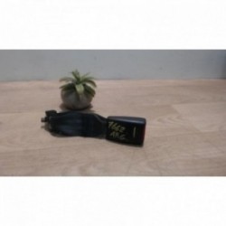 Attache ceinture arriere...