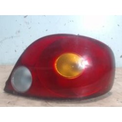 Feu arriere principal droit...