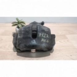 Etrier avant gauche...