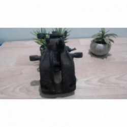 Etrier arriere droit...