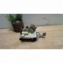 Serrure avant gauche...