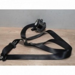 Ceinture avant droit...