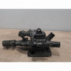 Boitier eau CITROEN C4...