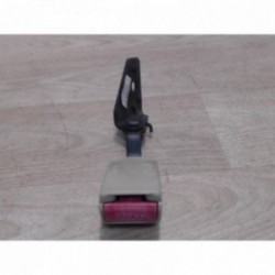 Attache ceinture arriere...