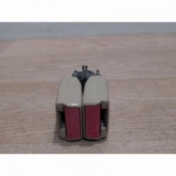 Attache ceinture arriere...