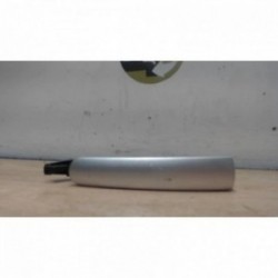 Poignee porte avant gauche...