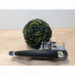 Poignee porte avant gauche...