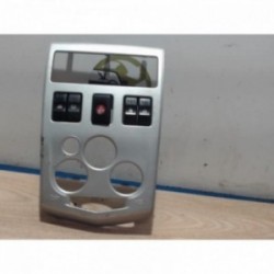 Bouton de warning DACIA...