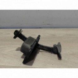 Tirant de porte avant droit...