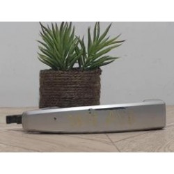 Poignee porte avant droit...