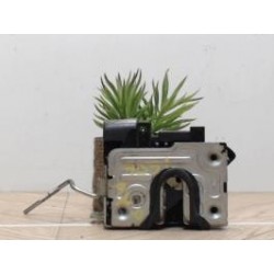 Serrure avant droit DACIA...