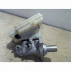 Maitre cylindre (freinage)...