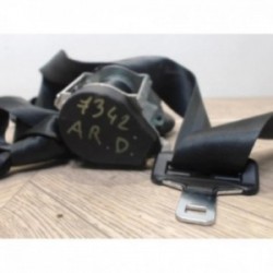 Ceinture arriere droit...