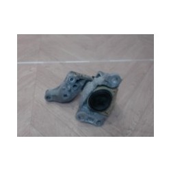 Support moteur droit...