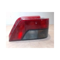 Feu arriere principal droit...