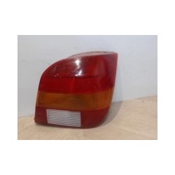 Feu arriere principal droit...