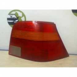 Feu arriere principal droit...