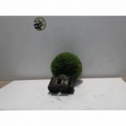 Etrier avant gauche...