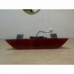 Feu arriere stop central...