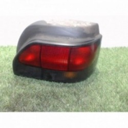 Feu arriere principal droit...