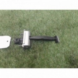 Tirant de porte avant droit...