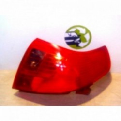 Feu arriere principal...