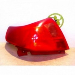 Feu arriere principal droit...