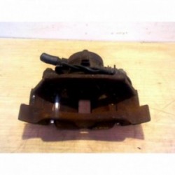 Etrier avant droit...