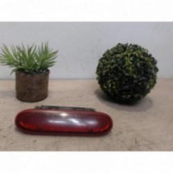 Feu arriere stop central...