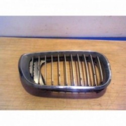 Grille de calandre droite...