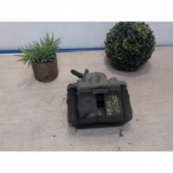 Etrier avant gauche...