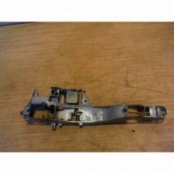 Support poignee porte avant...