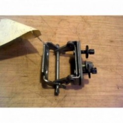 Charniere de porte arriere...