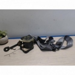 Ceinture avant droit...