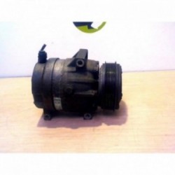 Compresseur clim RENAULT...