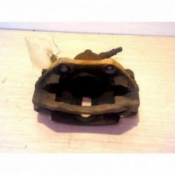 Etrier avant gauche...