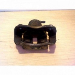 Etrier avant droit...