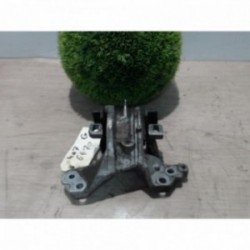 Support moteur gauche...