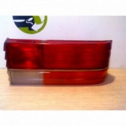 Feu arriere principal droit...