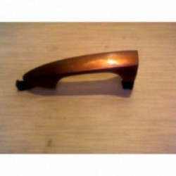 Poignee porte avant gauche...