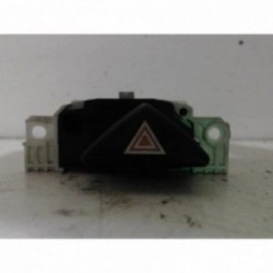 Bouton de warning FORD FOCUS 1