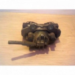 Etrier avant droit...