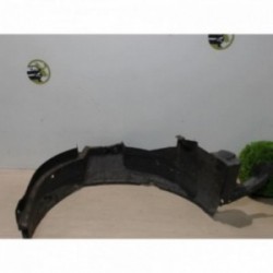Pare boue avant gauche...