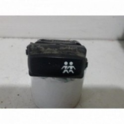 Bouton/Interrupteur RENAULT...