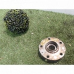 Moyeu arriere droit...