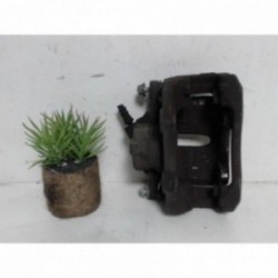 Etrier avant gauche...